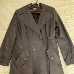 Navy bluE DKNY trench coat.
